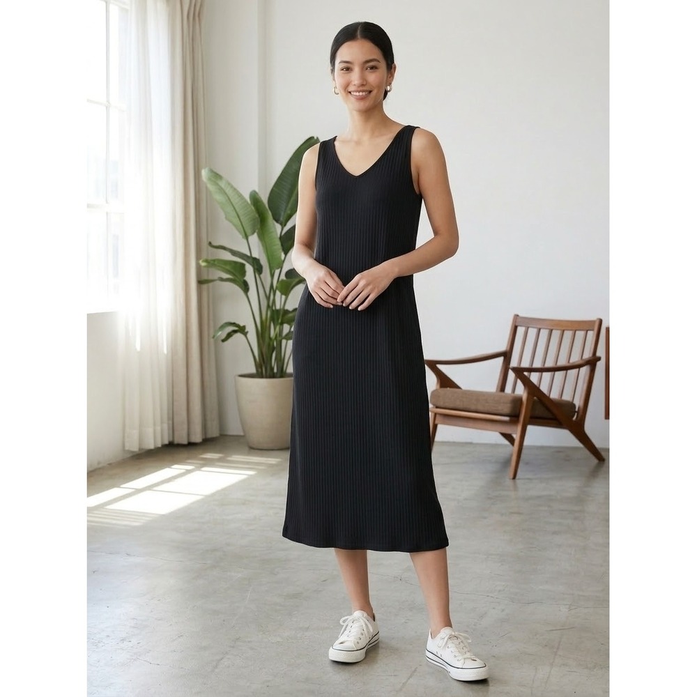 Uniqlo Ribbed Sleeveless V-Neck Built-In Bra Midi Dress Black 291-423023 Mens M